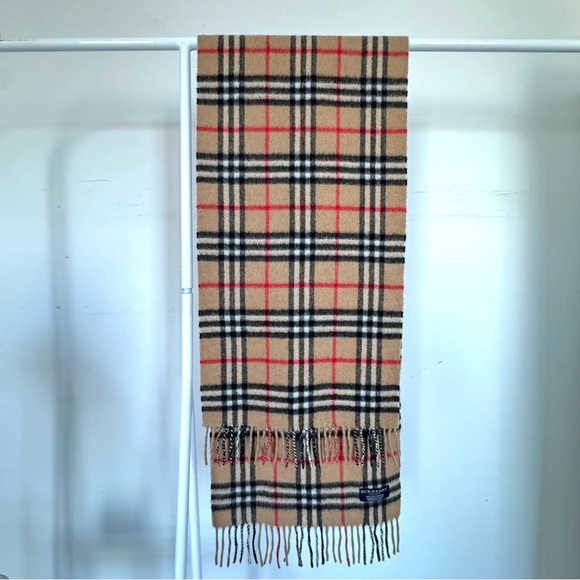 Burberry muffler scarf 💯 Cashmere 60” - Picture 4 of 6